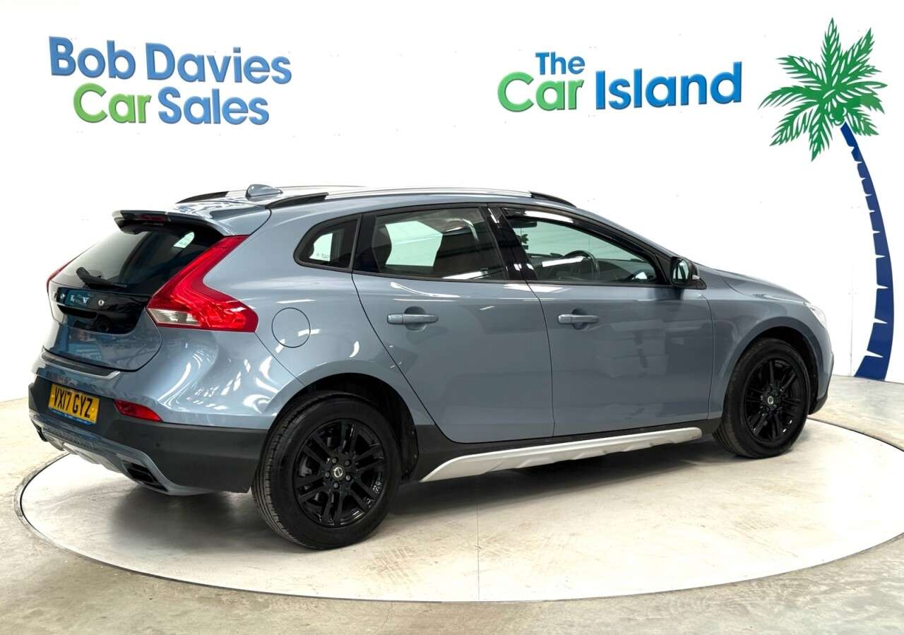 2017 VOLVO V40 CROSS COUNTRY 2017 VOLVO V40 CROSS COUNTRY