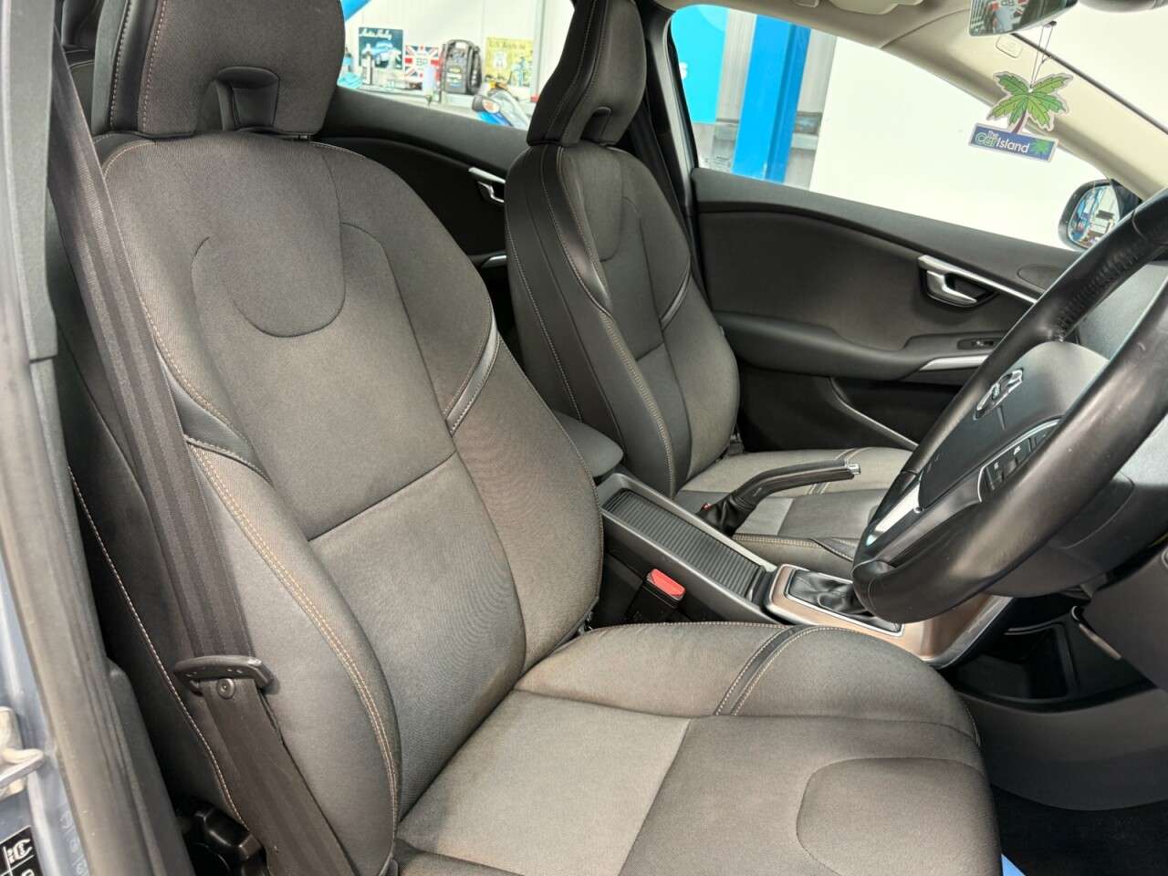 2017 VOLVO V40 CROSS COUNTRY 2017 VOLVO V40 CROSS COUNTRY