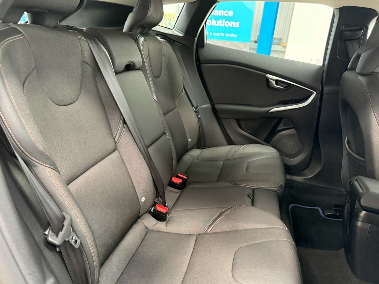 2017 VOLVO V40 CROSS COUNTRY 2017 VOLVO V40 CROSS COUNTRY