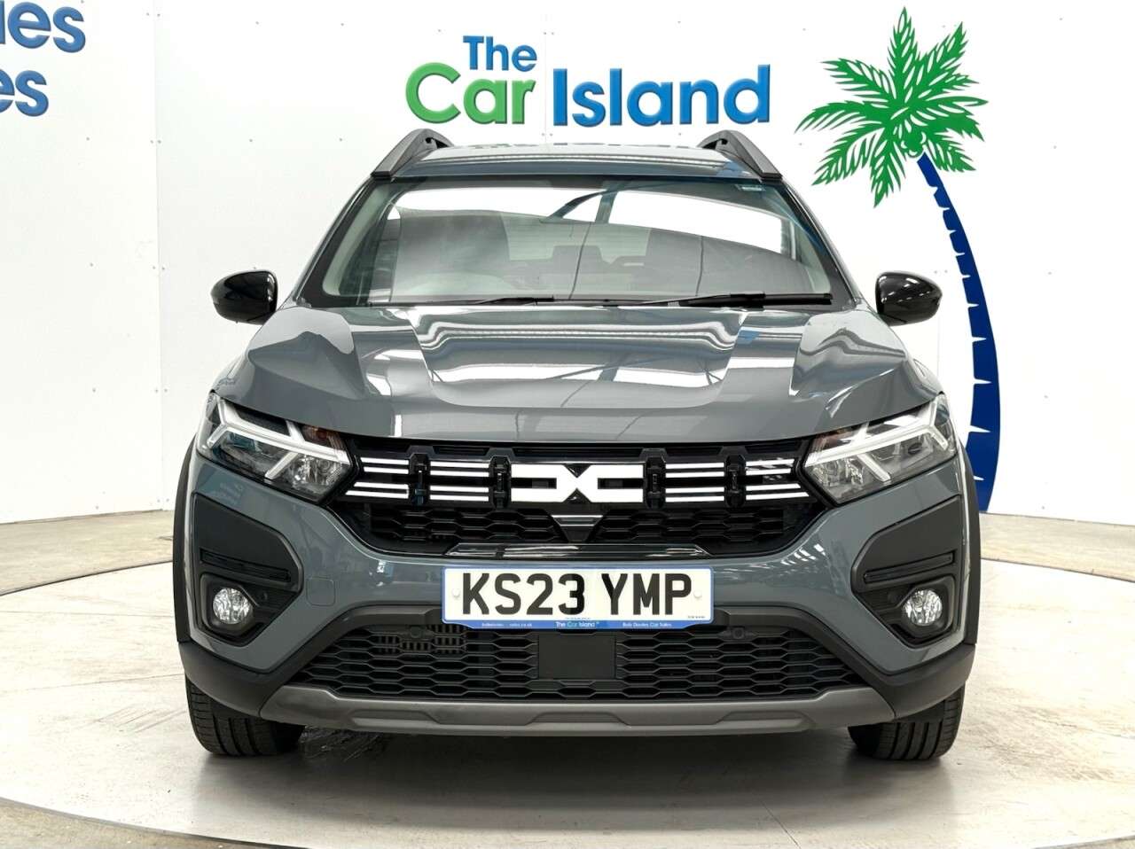 A 2023 DACIA JOGGER 1.0 TCe Extreme SE MPV 5dr Petrol Manual Euro 6 (s/s) (110 ps) SATNAV Heate A 2023 DACIA JOGGER 1.0 TCe Extreme SE MPV 5dr Petrol Manual Euro 6 (s/s) (110 ps) SATNAV Heate
