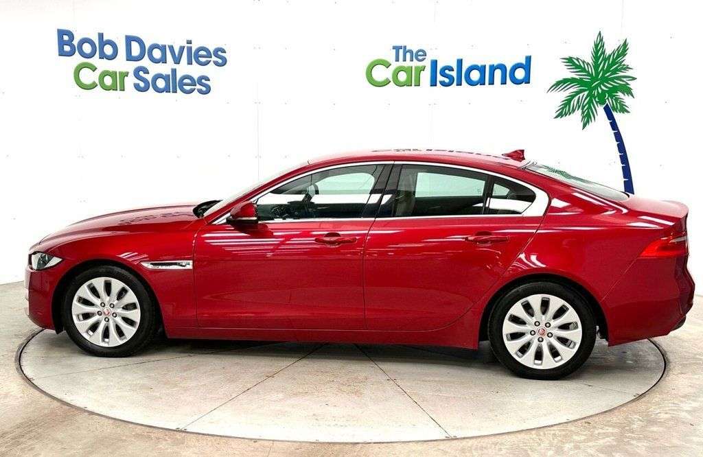 2016 JAGUAR XE 2016 JAGUAR XE