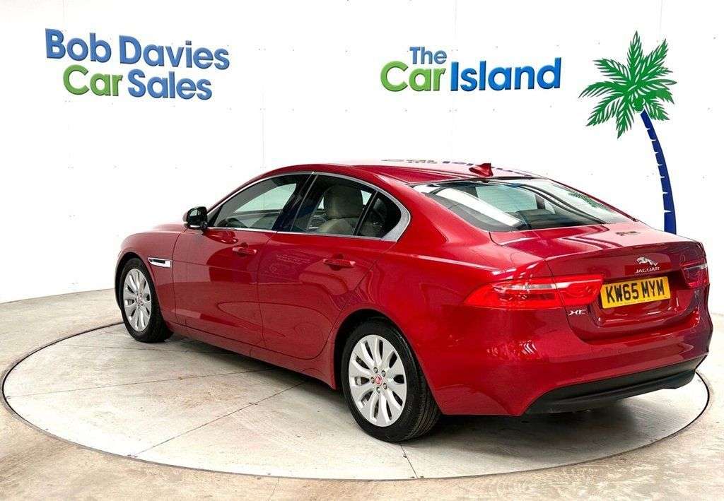 2016 JAGUAR XE 2016 JAGUAR XE