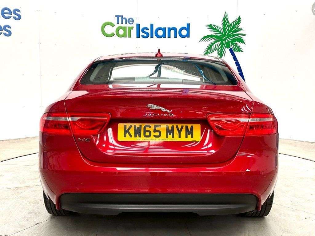 2016 JAGUAR XE 2016 JAGUAR XE