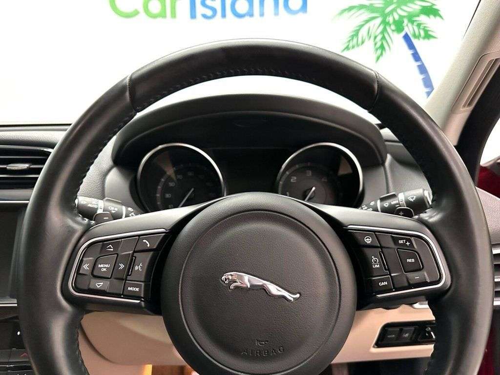 2016 JAGUAR XE 2016 JAGUAR XE