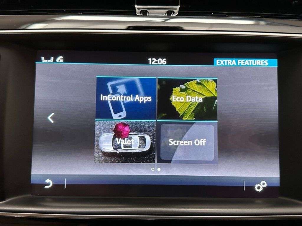 2016 JAGUAR XE 2016 JAGUAR XE