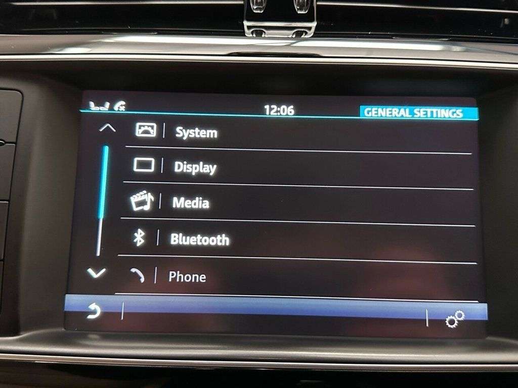 2016 JAGUAR XE 2016 JAGUAR XE