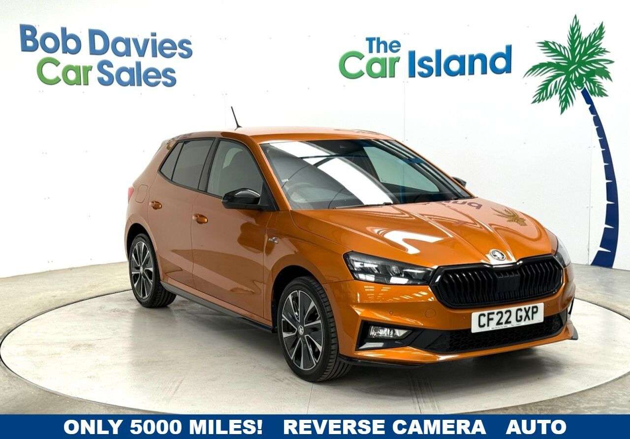 A 2022 SKODA FABIA 1.0 TSI Monte Carlo Hatchback 5dr Petrol DSG Euro 6 (s/s) (110 ps) AUTO, Pa A 2022 SKODA FABIA 1.0 TSI Monte Carlo Hatchback 5dr Petrol DSG Euro 6 (s/s) (110 ps) AUTO, Pa