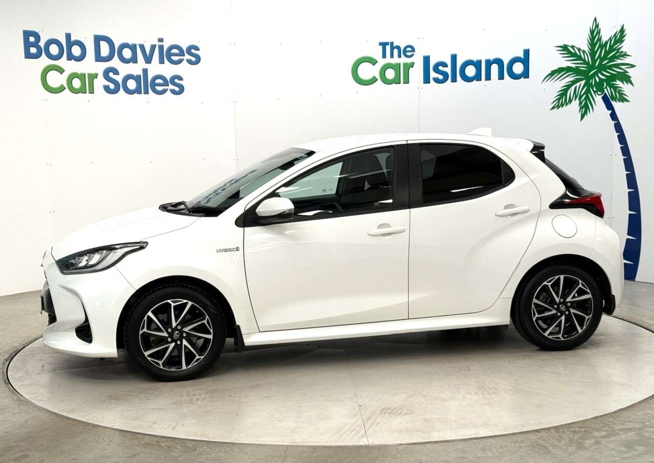 2021 TOYOTA YARIS 2021 TOYOTA YARIS