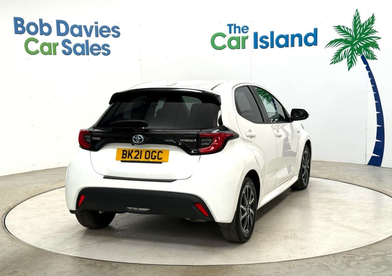 2021 TOYOTA YARIS 2021 TOYOTA YARIS