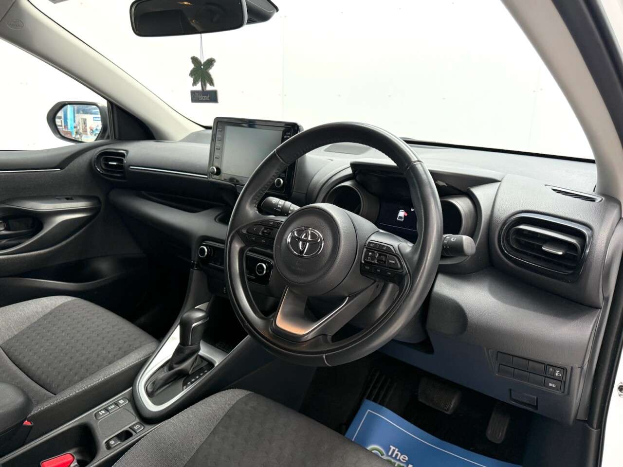 2021 TOYOTA YARIS 2021 TOYOTA YARIS