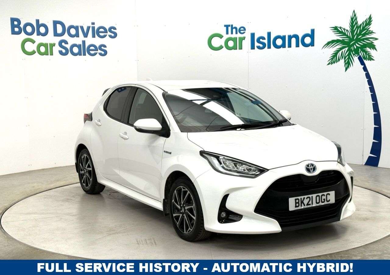 A 2021 TOYOTA YARIS 1.5 VVT-h Design Hatchback 5dr Petrol Hybrid E-CVT Euro 6 (s/s) (116 ps) Pa A 2021 TOYOTA YARIS 1.5 VVT-h Design Hatchback 5dr Petrol Hybrid E-CVT Euro 6 (s/s) (116 ps) Pa