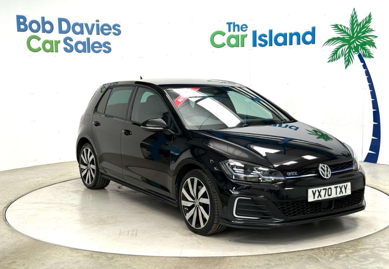 A 2020 VOLKSWAGEN GOLF 1.4 TSI 8.7kWh GTE Advance Hatchback 5dr Petrol Plug-in Hybrid DSG Euro 6 ( A 2020 VOLKSWAGEN GOLF 1.4 TSI 8.7kWh GTE Advance Hatchback 5dr Petrol Plug-in Hybrid DSG Euro 6 (