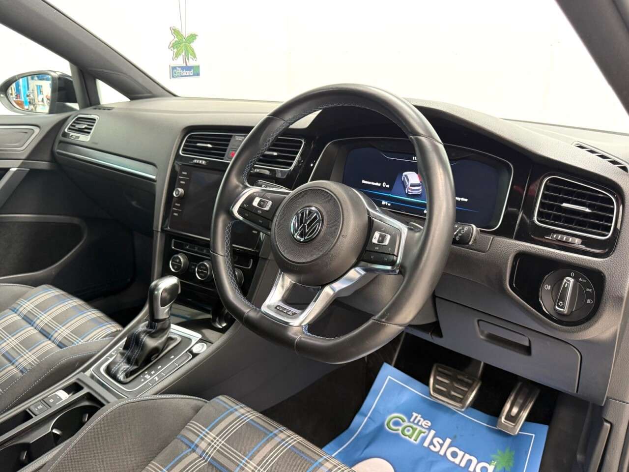 2020 VOLKSWAGEN GOLF 2020 VOLKSWAGEN GOLF