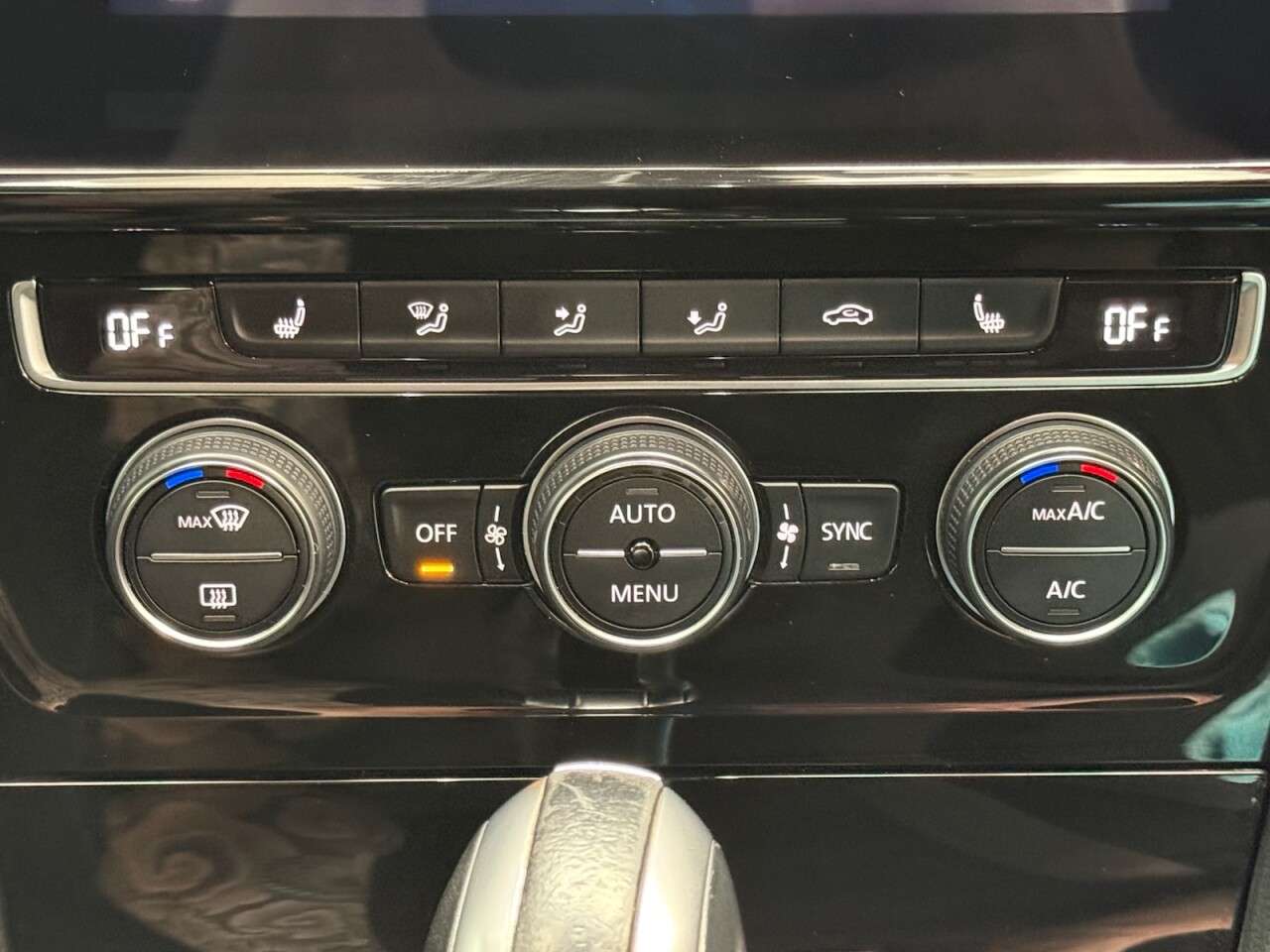 2020 VOLKSWAGEN GOLF 2020 VOLKSWAGEN GOLF