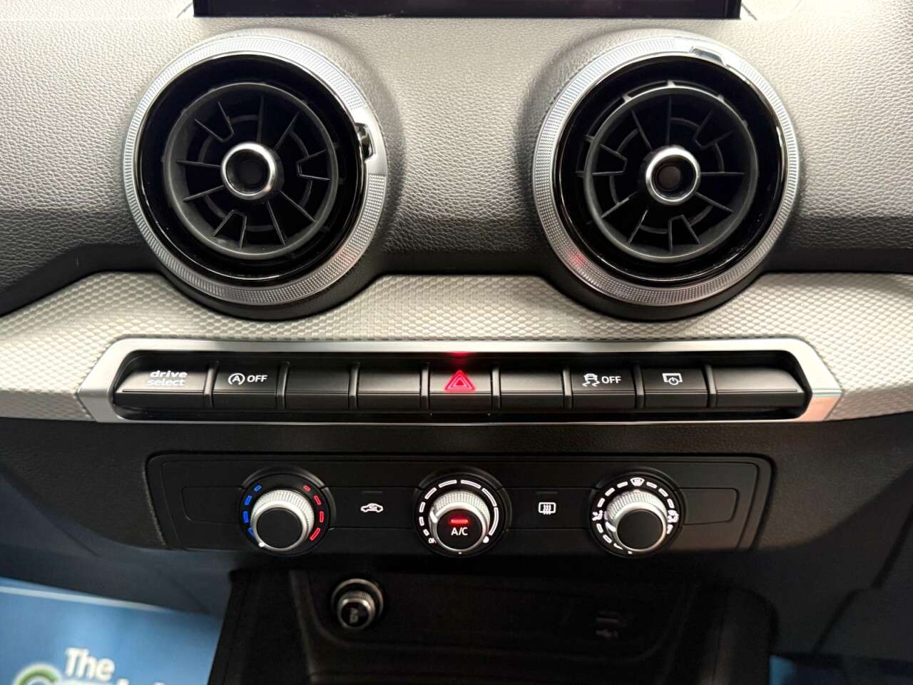 2022 AUDI Q2 2022 AUDI Q2
