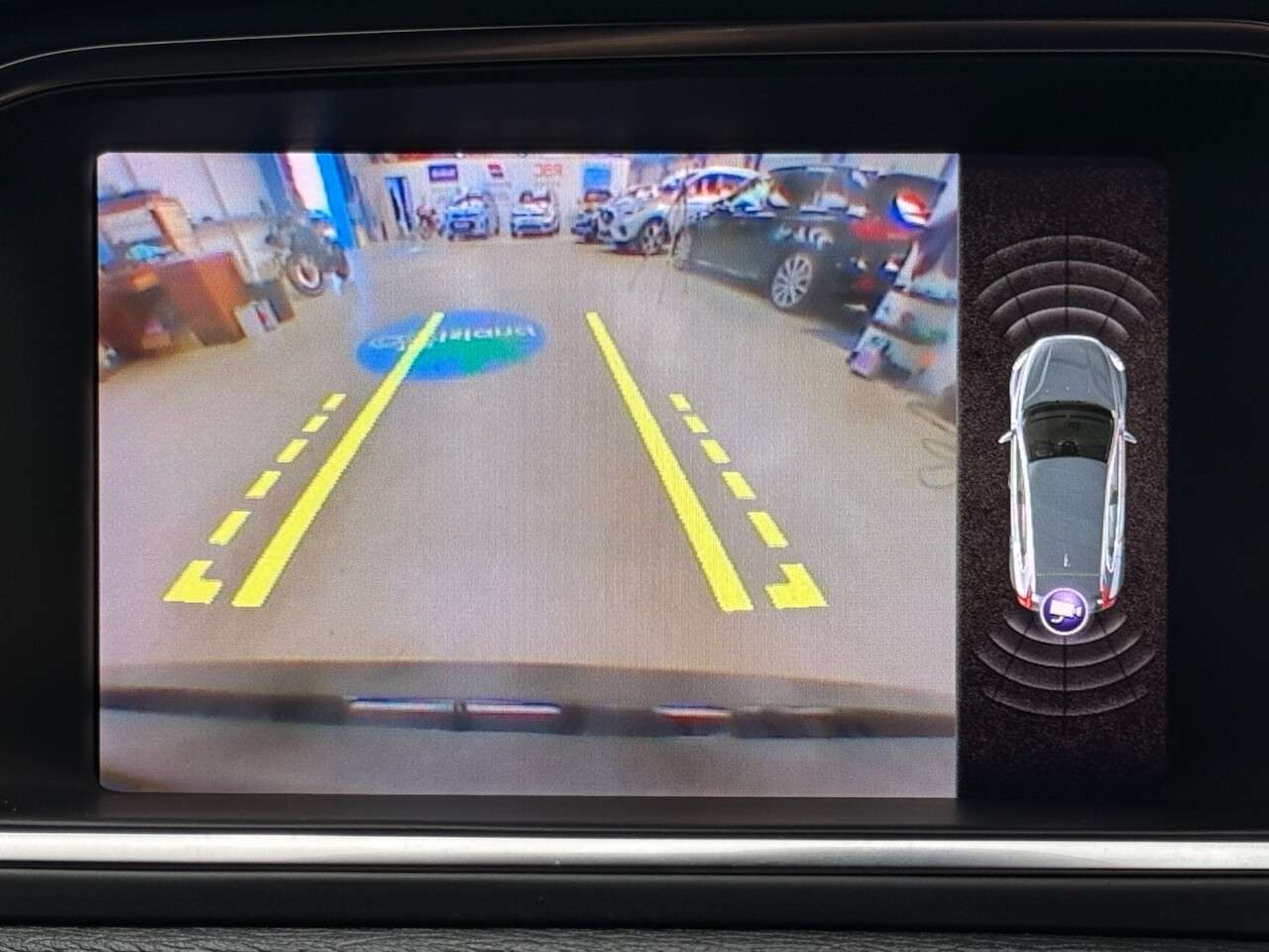 2019 VOLVO V40 2019 VOLVO V40