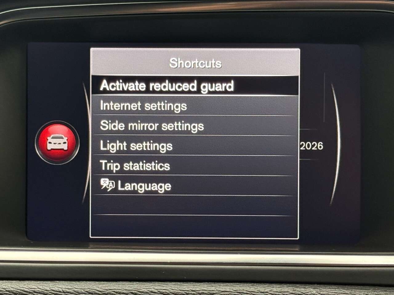 2019 VOLVO V40 2019 VOLVO V40
