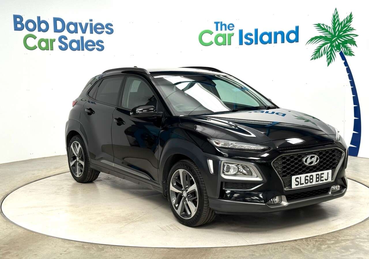 A 2018 HYUNDAI KONA 1.0 T-GDi Blue Drive Premium SE SUV 5dr Petrol Manual Euro 6 (s/s) (120 ps) A 2018 HYUNDAI KONA 1.0 T-GDi Blue Drive Premium SE SUV 5dr Petrol Manual Euro 6 (s/s) (120 ps)