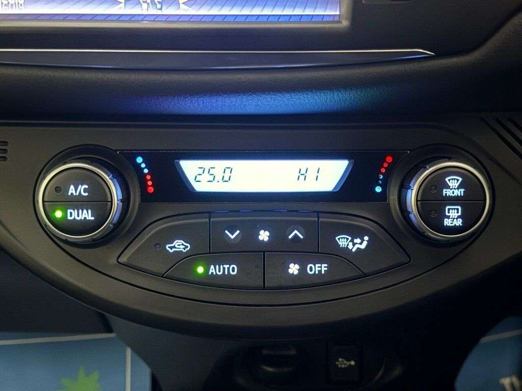 2018 TOYOTA YARIS 2018 TOYOTA YARIS