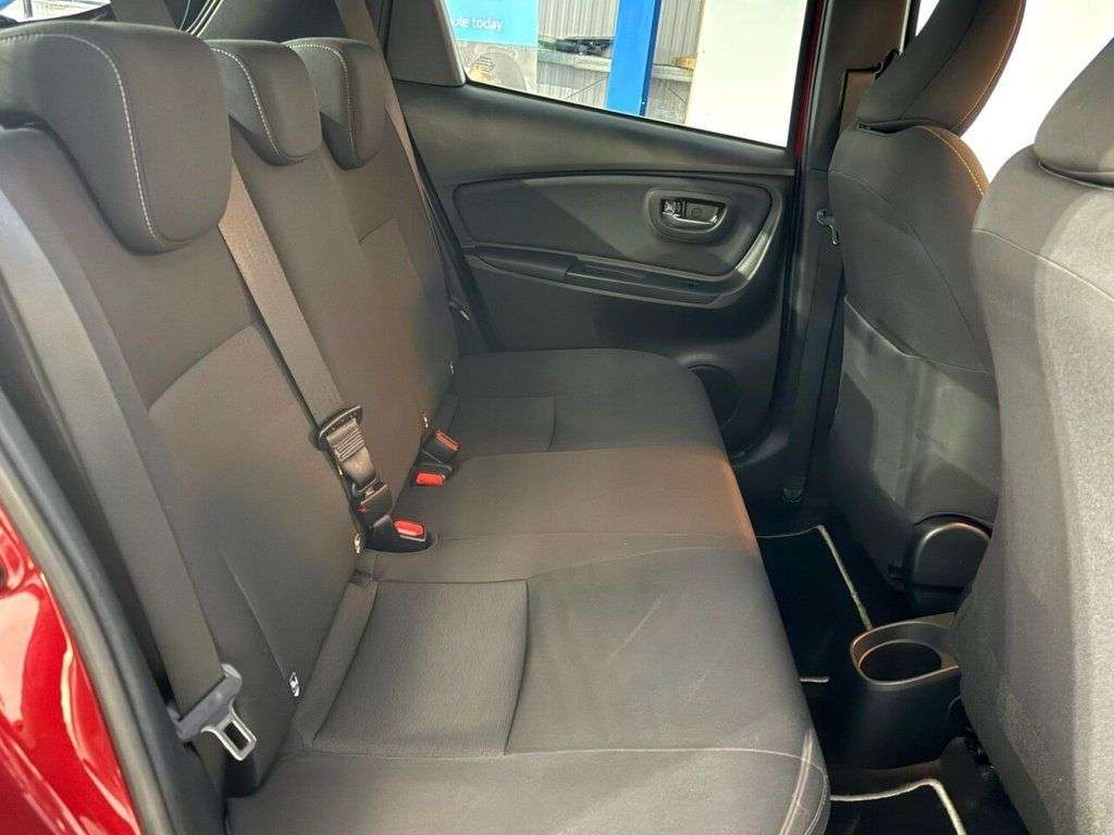 2018 TOYOTA YARIS 2018 TOYOTA YARIS