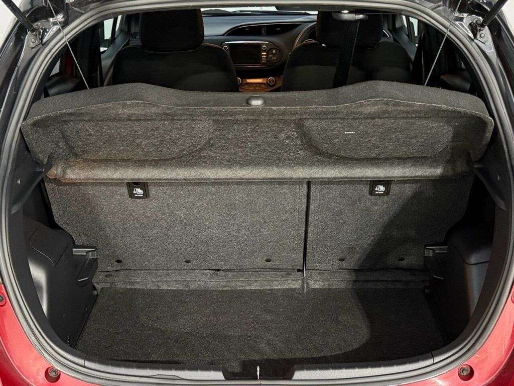 2018 TOYOTA YARIS 2018 TOYOTA YARIS
