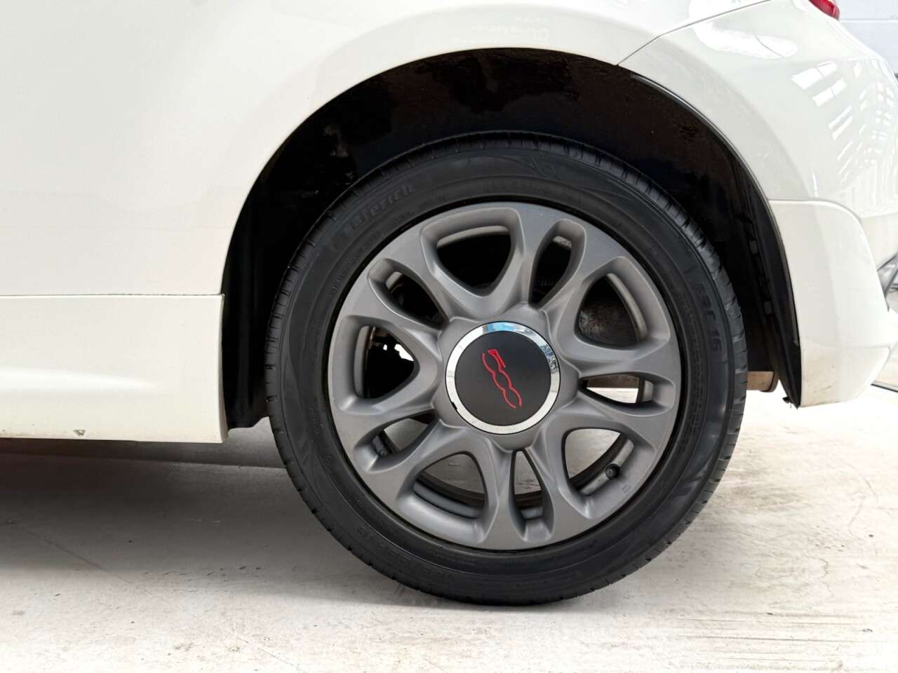 2018 FIAT 500 2018 FIAT 500