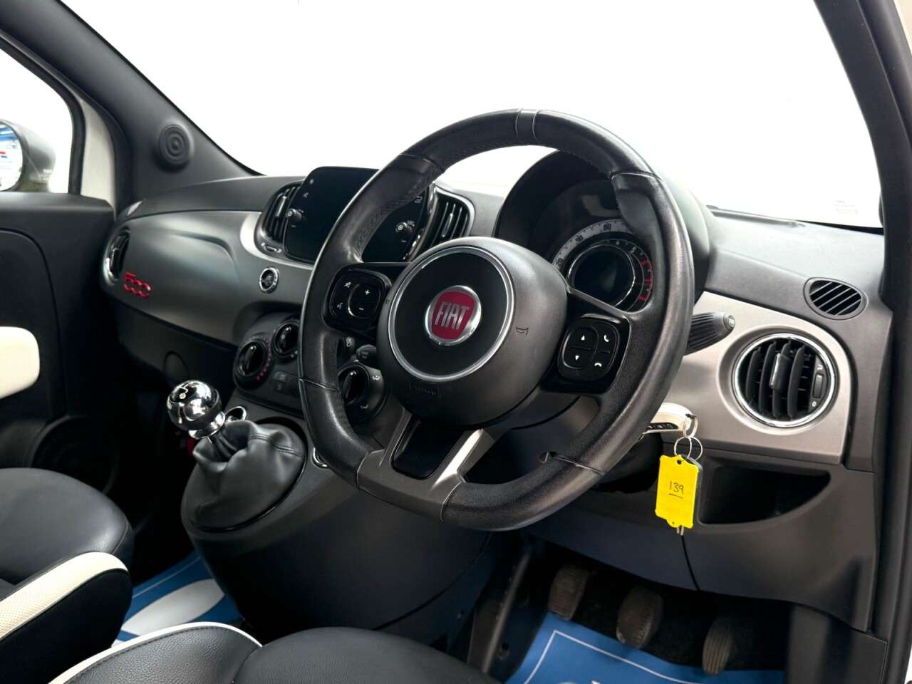 2018 FIAT 500 2018 FIAT 500