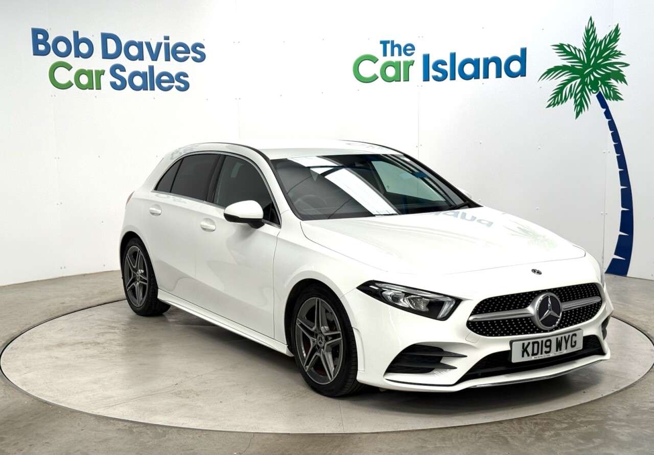A 2019 MERCEDES-BENZ A CLASS 1.3 A200 AMG Line Hatchback 5dr Petrol Manual Euro 6 (s/s) (163 ps) Dual Sc A 2019 MERCEDES-BENZ A CLASS 1.3 A200 AMG Line Hatchback 5dr Petrol Manual Euro 6 (s/s) (163 ps) Dual Sc