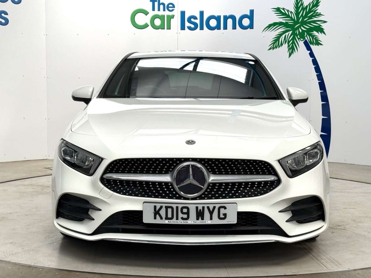 A 2019 MERCEDES-BENZ A CLASS 1.3 A200 AMG Line Hatchback 5dr Petrol Manual Euro 6 (s/s) (163 ps) Dual Sc A 2019 MERCEDES-BENZ A CLASS 1.3 A200 AMG Line Hatchback 5dr Petrol Manual Euro 6 (s/s) (163 ps) Dual Sc