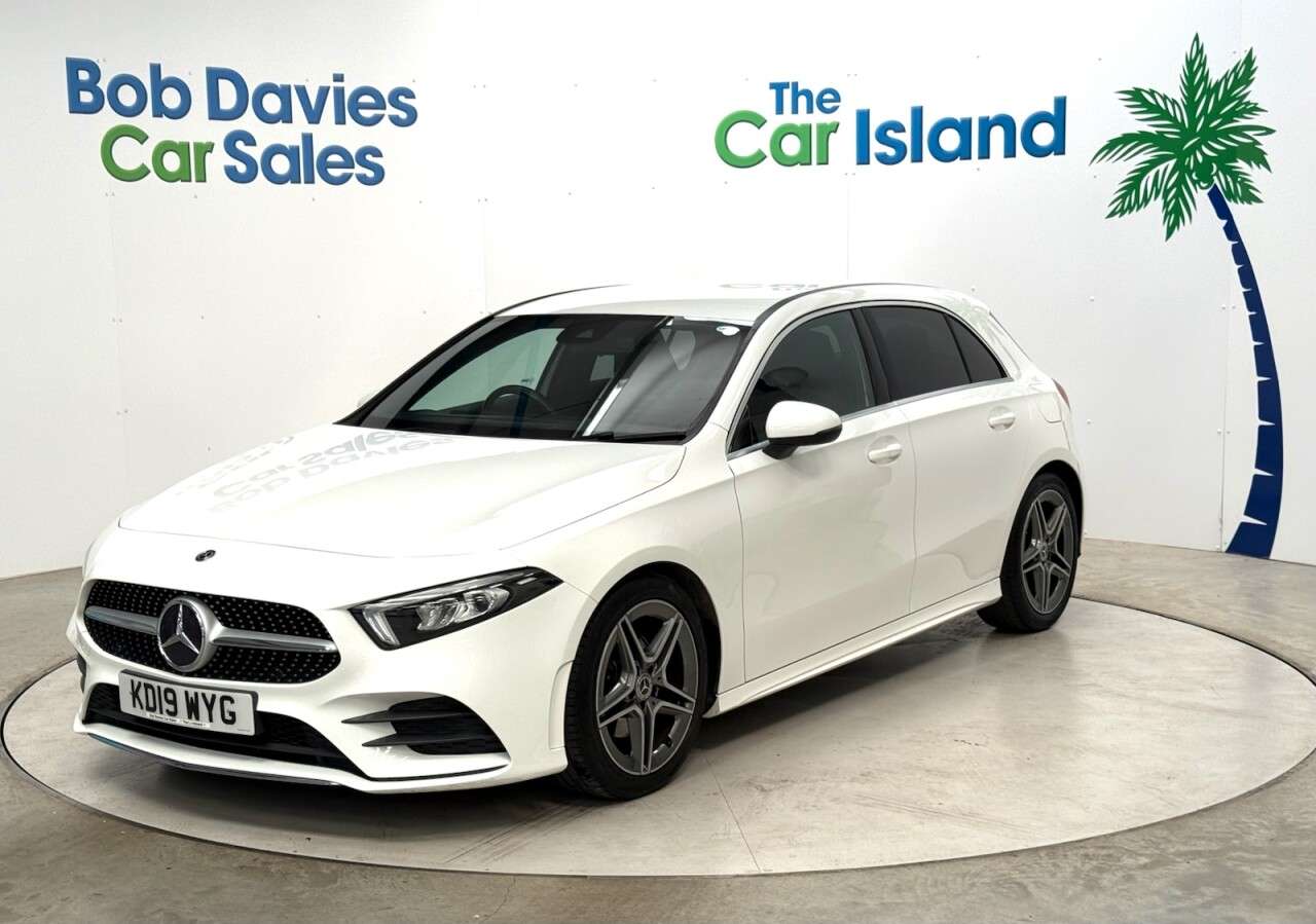 A 2019 MERCEDES-BENZ A CLASS 1.3 A200 AMG Line Hatchback 5dr Petrol Manual Euro 6 (s/s) (163 ps) Dual Sc A 2019 MERCEDES-BENZ A CLASS 1.3 A200 AMG Line Hatchback 5dr Petrol Manual Euro 6 (s/s) (163 ps) Dual Sc
