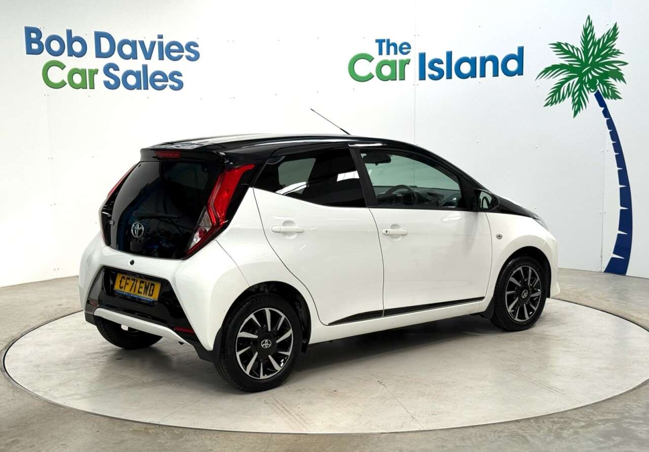 2021 TOYOTA AYGO 2021 TOYOTA AYGO
