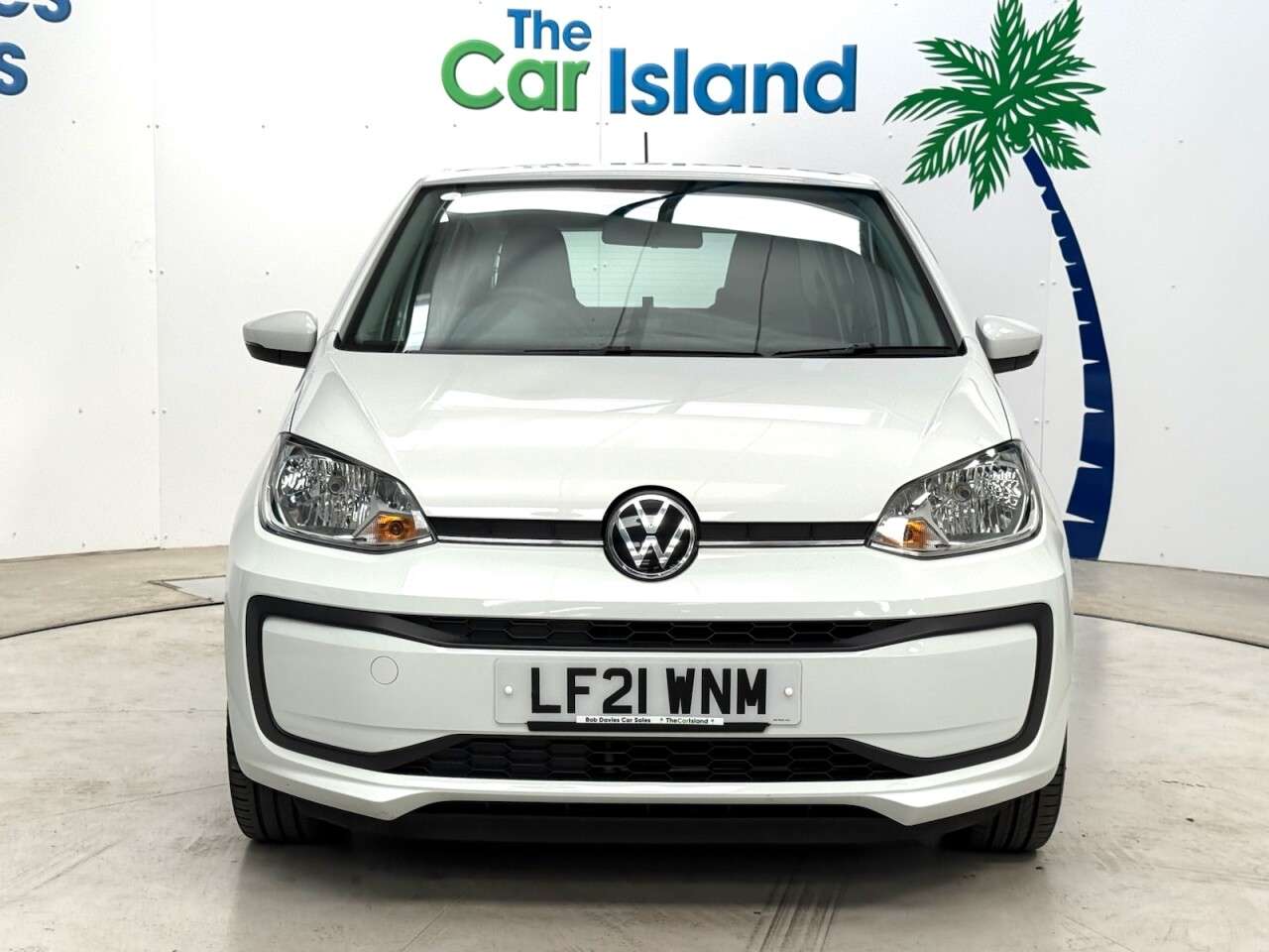 A 2021 VOLKSWAGEN UP! 1.0 up! Hatchback 5dr Petrol Manual Euro 6 (s/s) (65 ps) Low Mileage & Low A 2021 VOLKSWAGEN UP! 1.0 up! Hatchback 5dr Petrol Manual Euro 6 (s/s) (65 ps) Low Mileage & Low