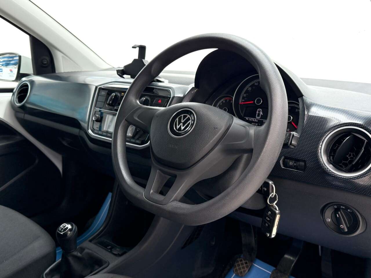 2021 VOLKSWAGEN UP! 2021 VOLKSWAGEN UP!