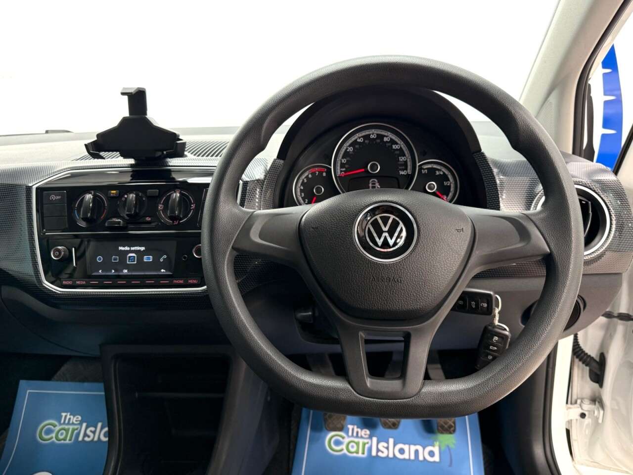 2021 VOLKSWAGEN UP! 2021 VOLKSWAGEN UP!