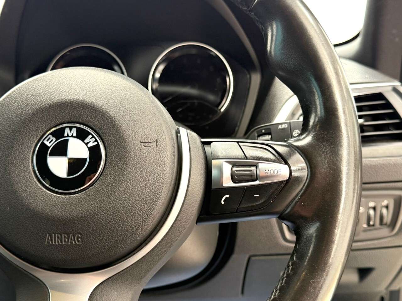 2019 BMW 1 SERIES 2019 BMW 1 SERIES