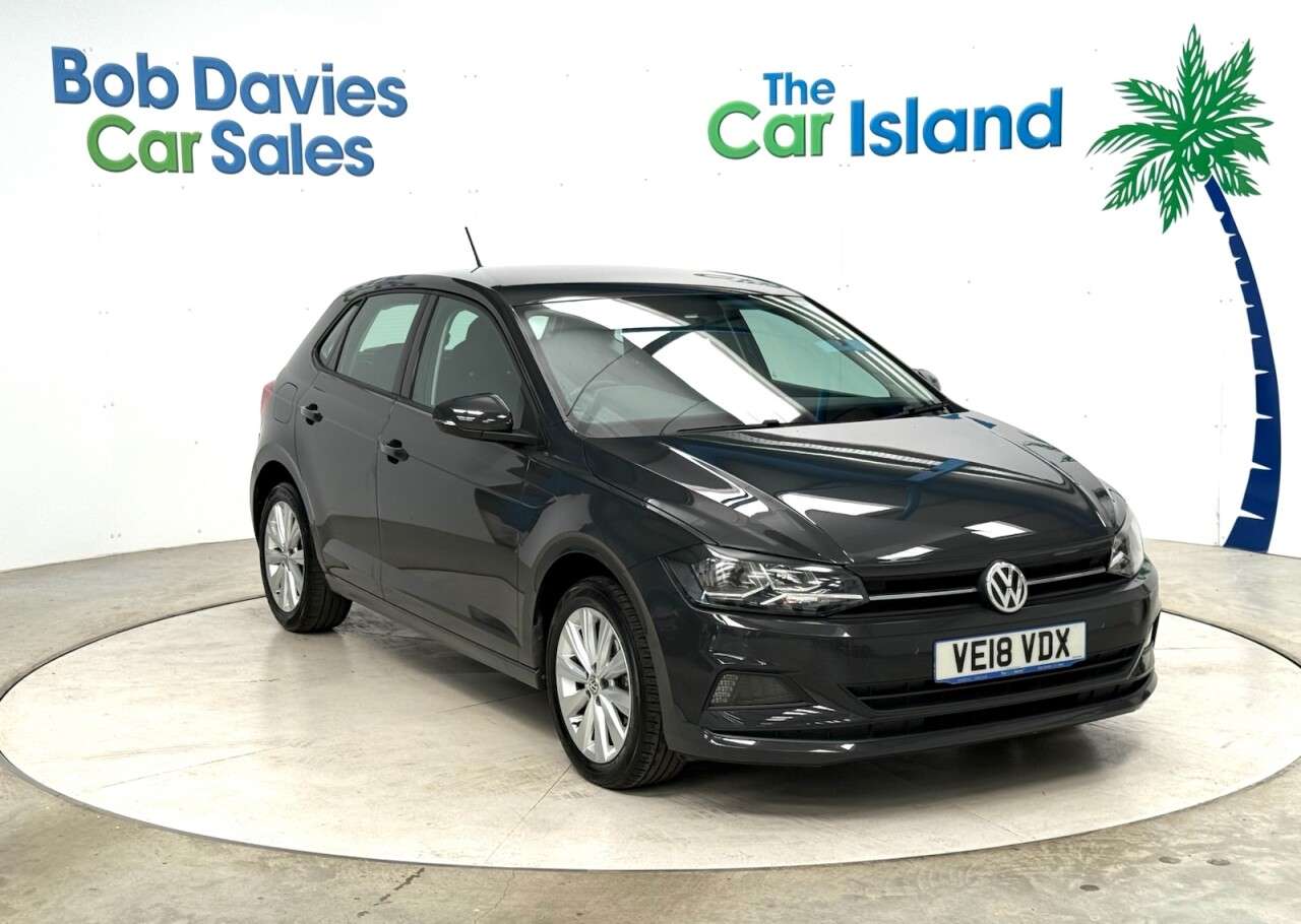 A 2018 VOLKSWAGEN POLO 1.0 TSI SE Hatchback 5dr Petrol Manual Euro 6 (s/s) (95 ps) Front & Rear Pa A 2018 VOLKSWAGEN POLO 1.0 TSI SE Hatchback 5dr Petrol Manual Euro 6 (s/s) (95 ps) Front & Rear Pa