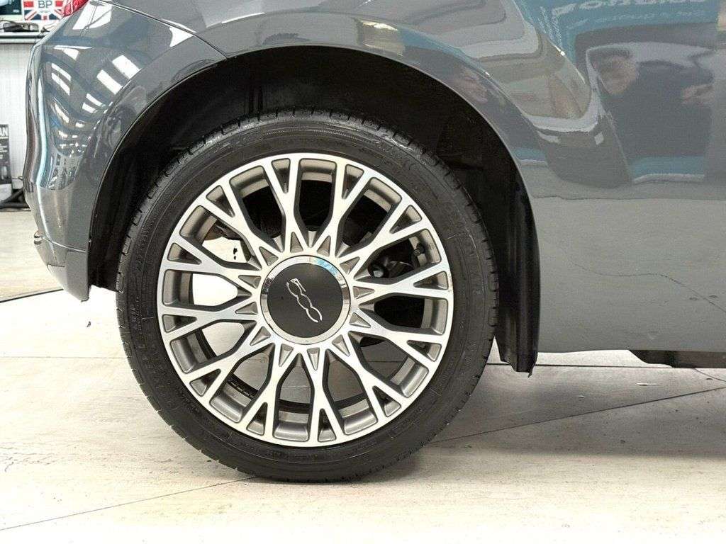 2020 FIAT 500 2020 FIAT 500