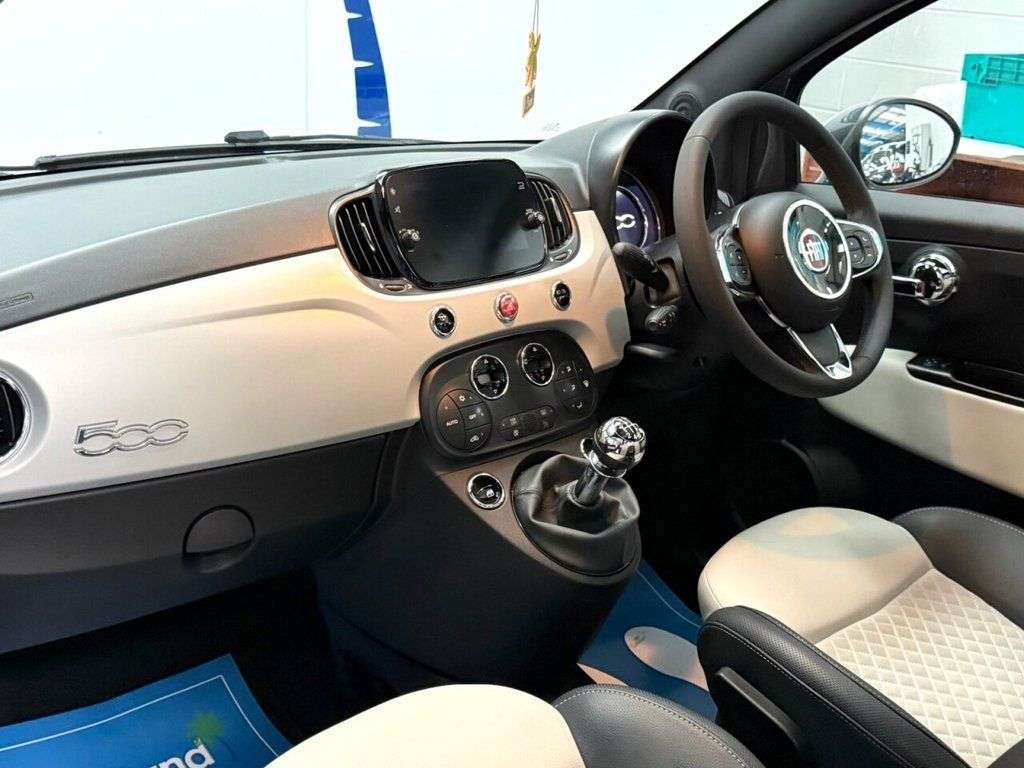 A 2020 FIAT 500 1.0 MHEV Star Hatchback 3dr Petrol Manual Euro 6 (s/s) (70 bhp) Mobile App A 2020 FIAT 500 1.0 MHEV Star Hatchback 3dr Petrol Manual Euro 6 (s/s) (70 bhp) Mobile App