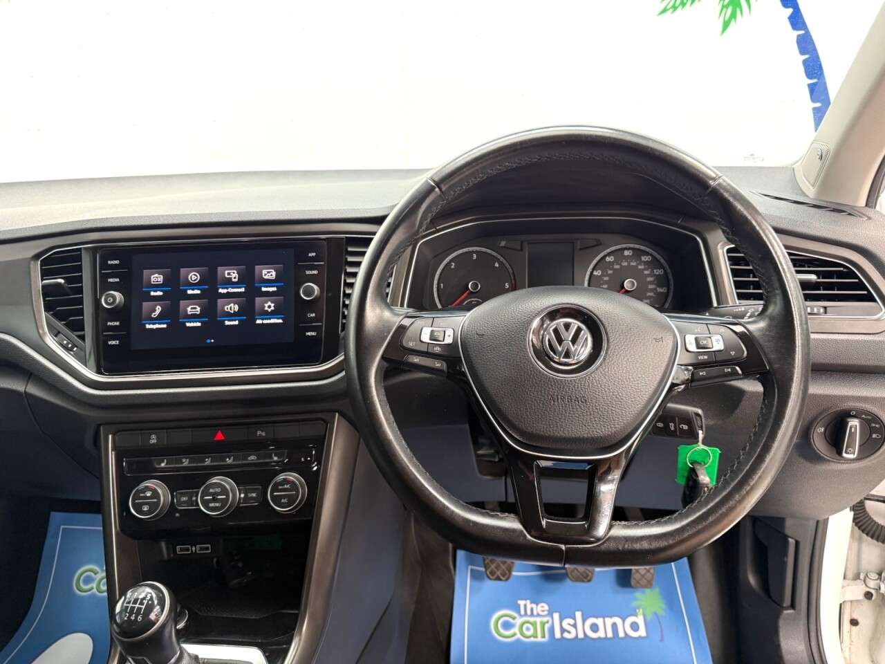 2019 VOLKSWAGEN T-ROC 2019 VOLKSWAGEN T-ROC