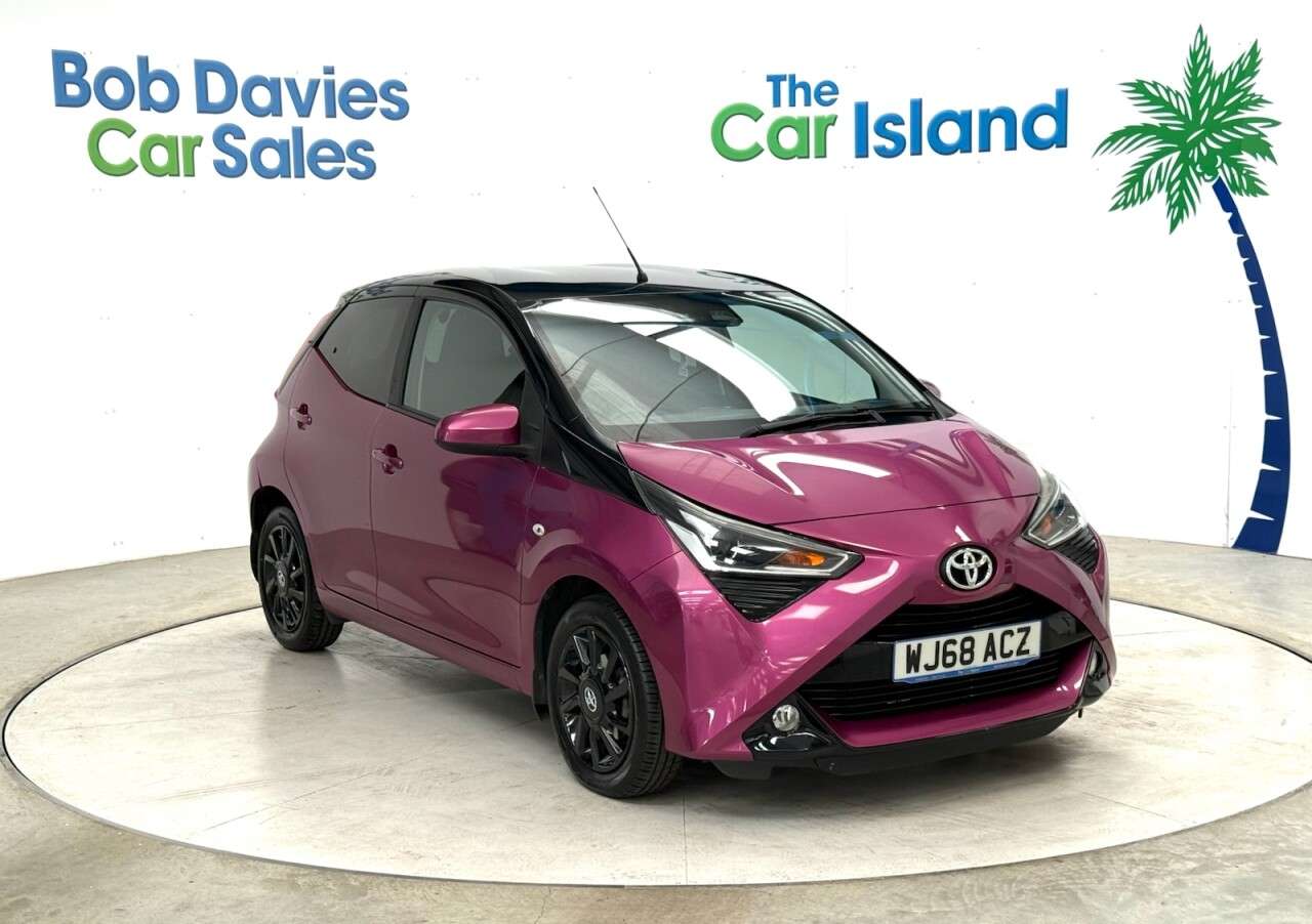 A 2018 TOYOTA AYGO 1.0 VVT-i x-cite Hatchback 5dr Petrol x-shift Euro 6 (Safety Sense) (71 ps) A 2018 TOYOTA AYGO 1.0 VVT-i x-cite Hatchback 5dr Petrol x-shift Euro 6 (Safety Sense) (71 ps)