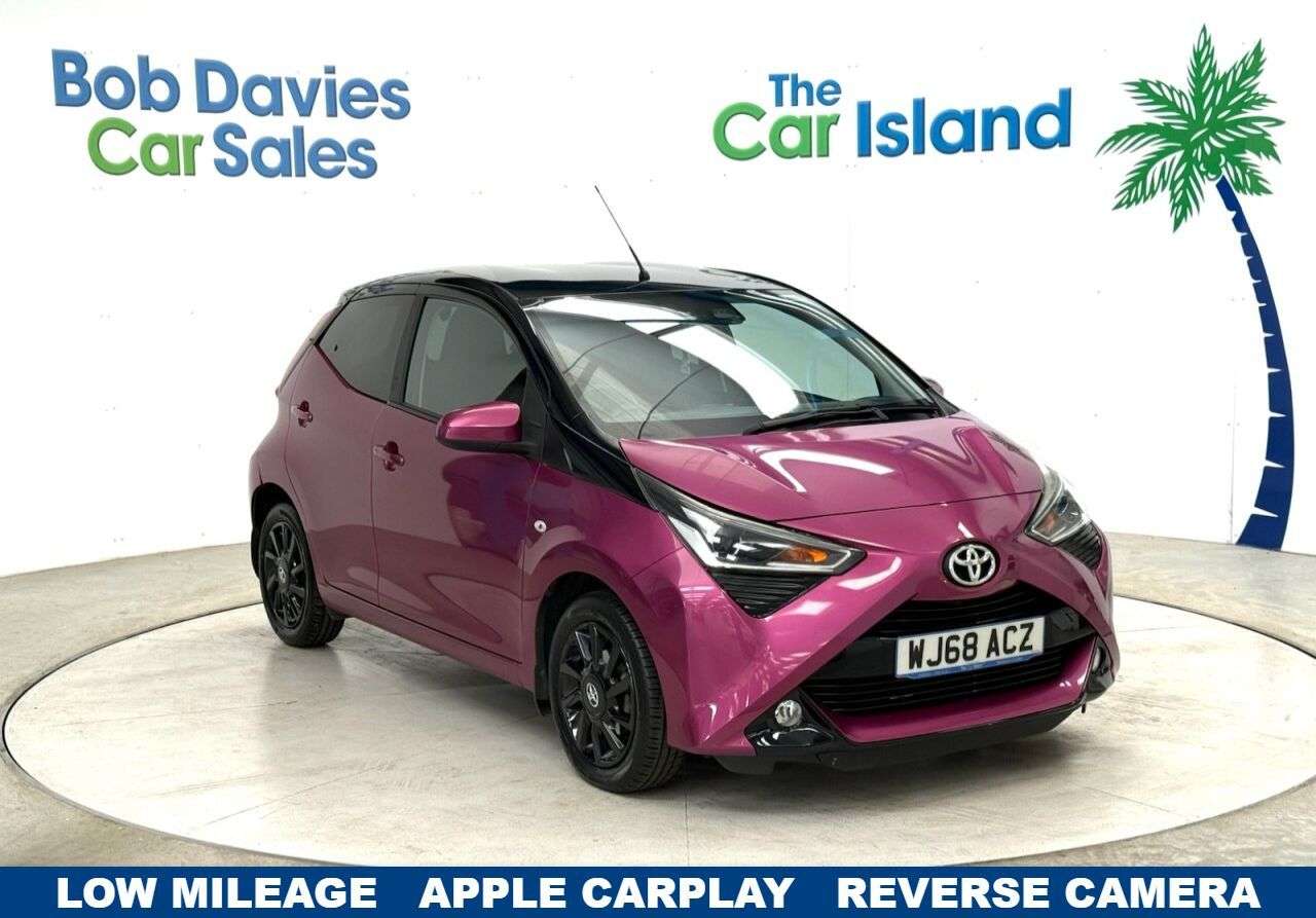 A 2018 TOYOTA AYGO 1.0 VVT-i x-cite Hatchback 5dr Petrol x-shift Euro 6 (Safety Sense) (71 ps) A 2018 TOYOTA AYGO 1.0 VVT-i x-cite Hatchback 5dr Petrol x-shift Euro 6 (Safety Sense) (71 ps)