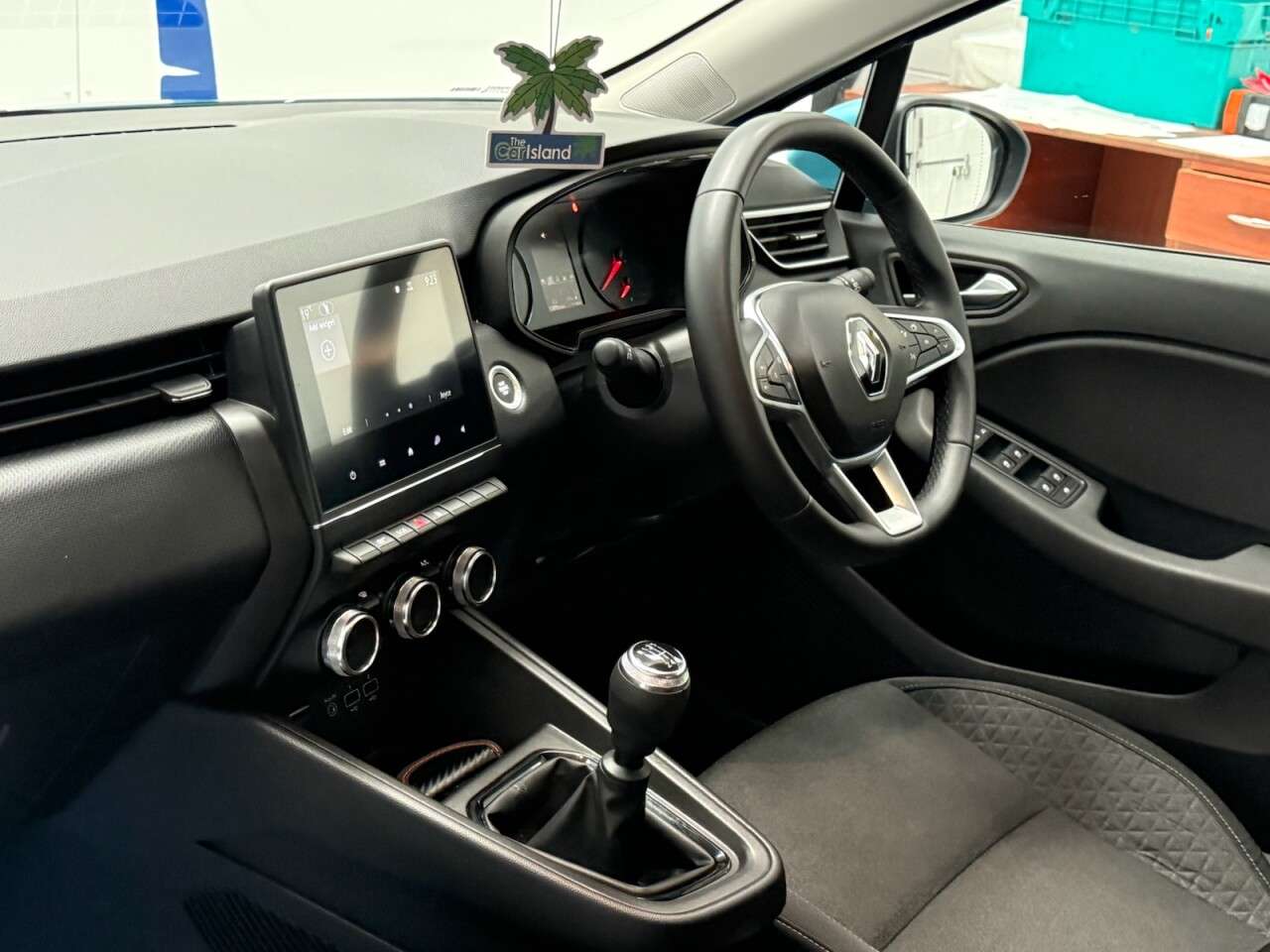 2021 RENAULT CLIO 2021 RENAULT CLIO