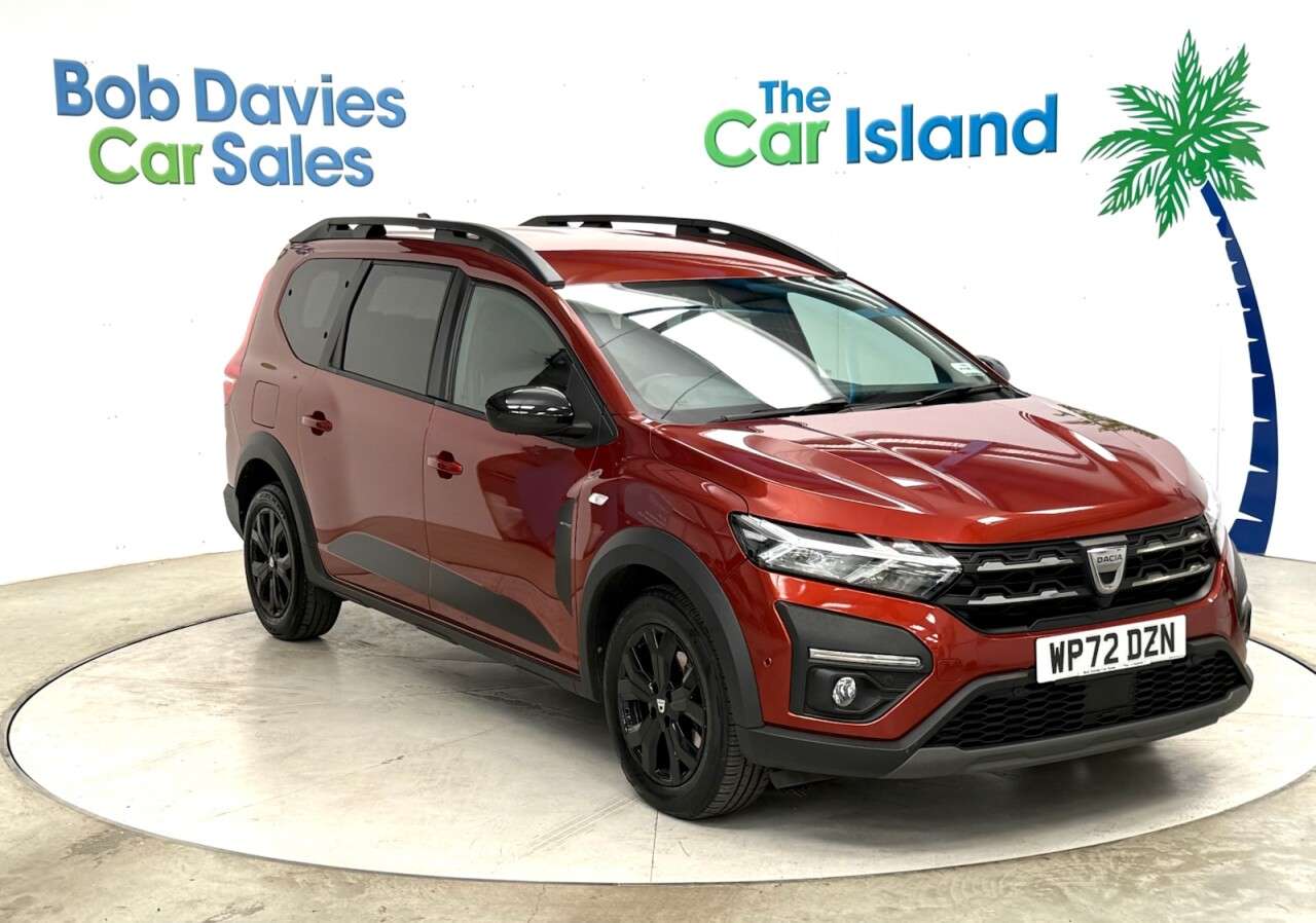 A 2022 DACIA JOGGER 1.0 TCe Extreme SE MPV 5dr Petrol Manual Euro 6 (s/s) (110 ps) SATNAV Heate A 2022 DACIA JOGGER 1.0 TCe Extreme SE MPV 5dr Petrol Manual Euro 6 (s/s) (110 ps) SATNAV Heate