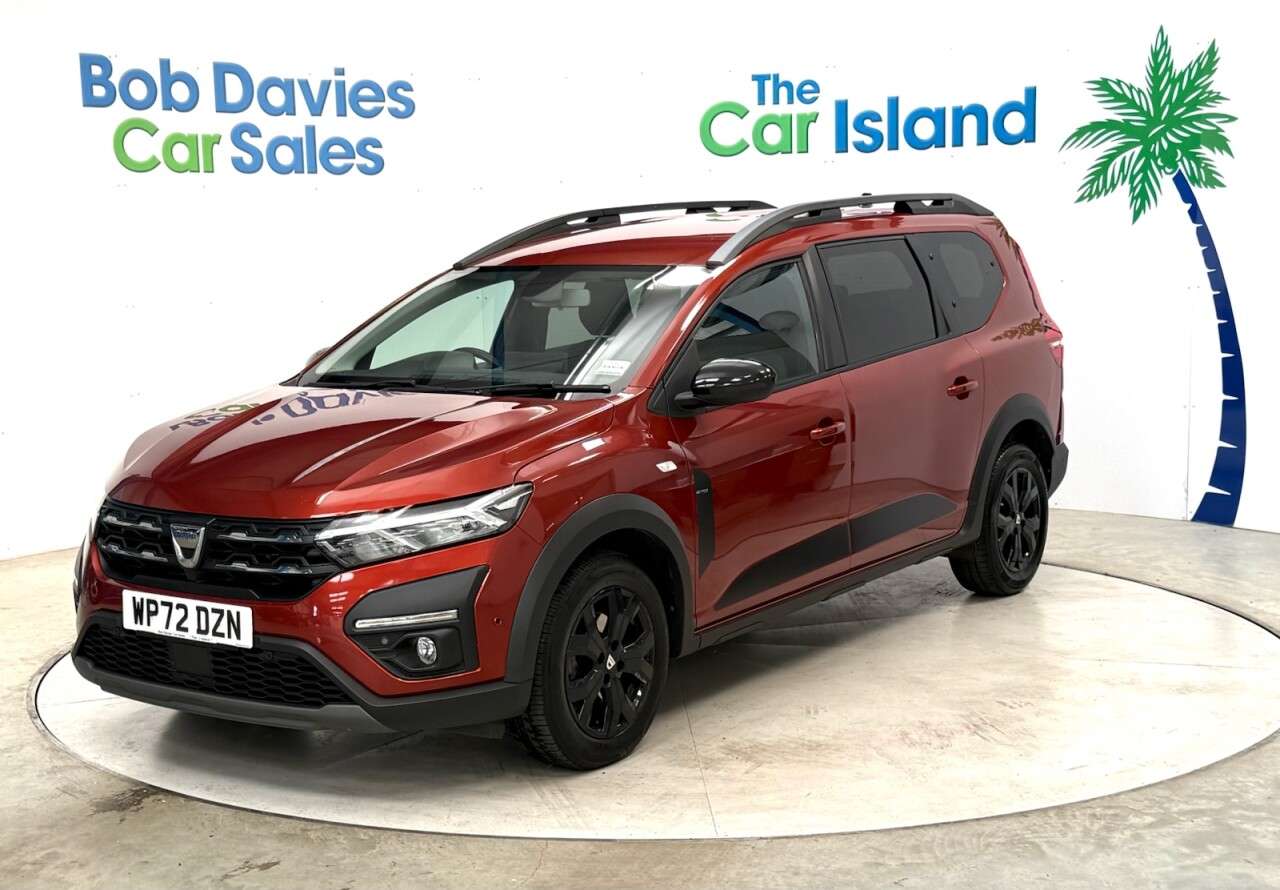 A 2022 DACIA JOGGER 1.0 TCe Extreme SE MPV 5dr Petrol Manual Euro 6 (s/s) (110 ps) SATNAV Heate A 2022 DACIA JOGGER 1.0 TCe Extreme SE MPV 5dr Petrol Manual Euro 6 (s/s) (110 ps) SATNAV Heate