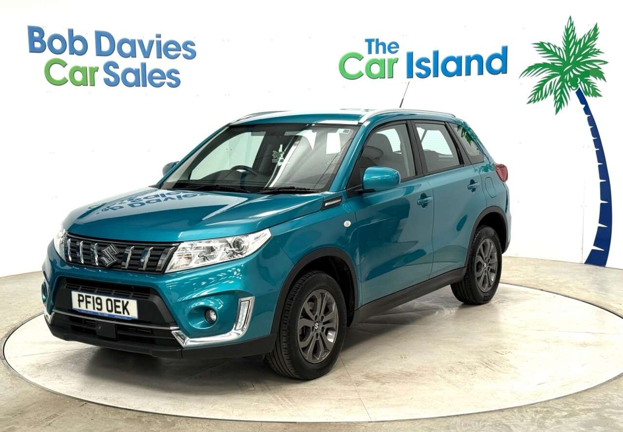 A 2019 SUZUKI VITARA 1.0 Boosterjet SZ4 SUV 5dr Petrol Manual Euro 6 (s/s) (111 ps) Bluetooth Me A 2019 SUZUKI VITARA 1.0 Boosterjet SZ4 SUV 5dr Petrol Manual Euro 6 (s/s) (111 ps) Bluetooth Me