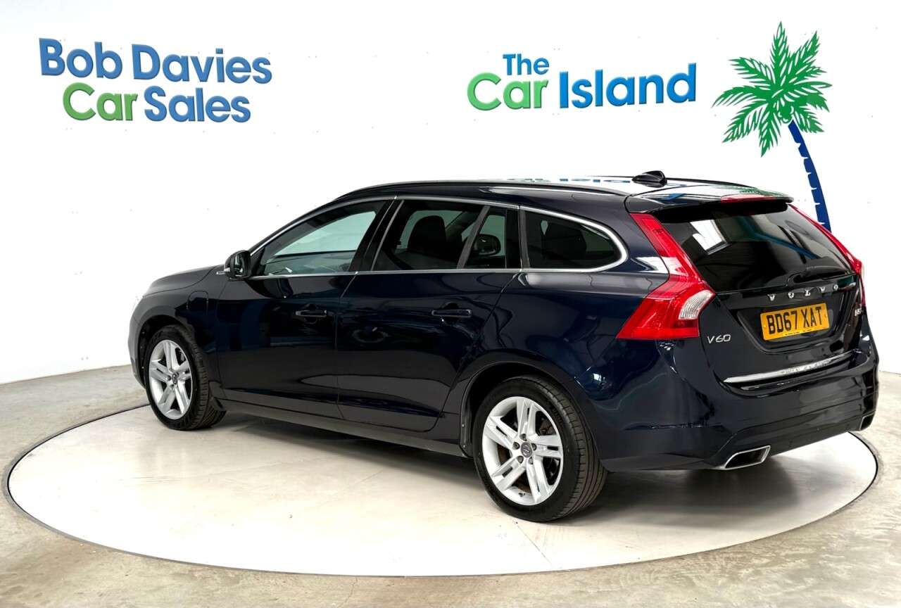 2018 VOLVO V60 2018 VOLVO V60