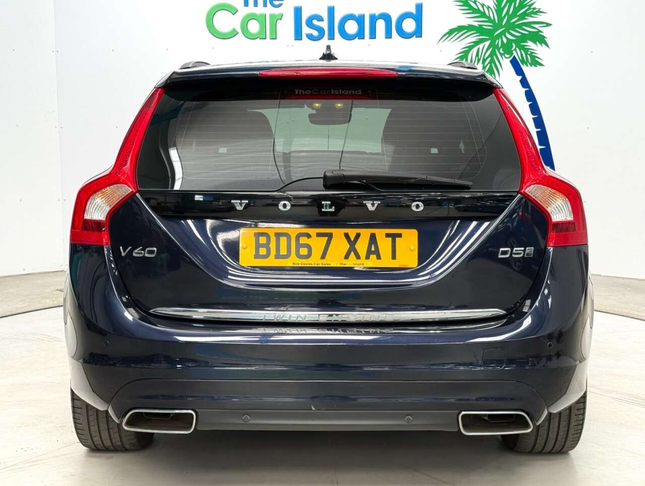 2018 VOLVO V60 2018 VOLVO V60