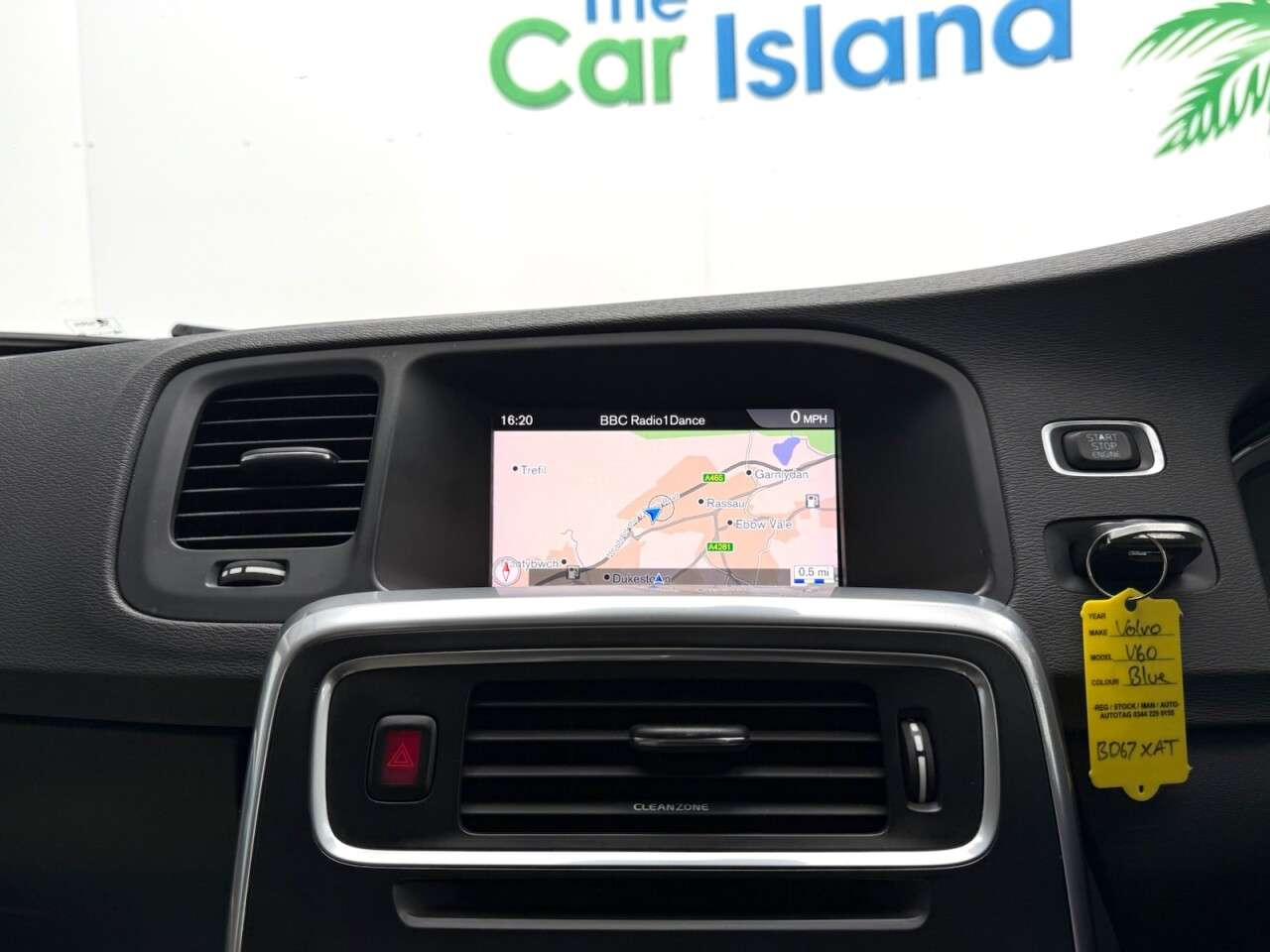 2018 VOLVO V60 2018 VOLVO V60