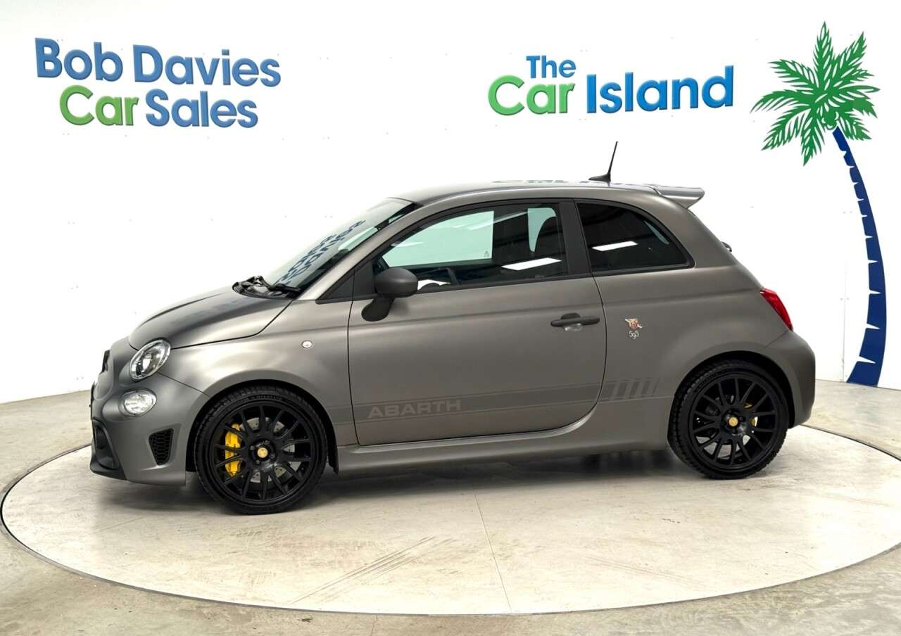 2021 ABARTH 595 2021 ABARTH 595