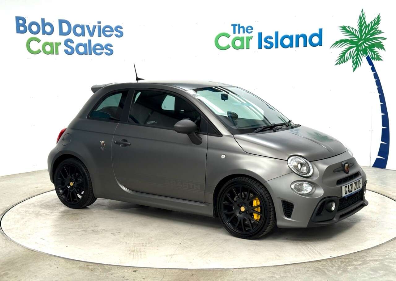 2021 ABARTH 595 2021 ABARTH 595